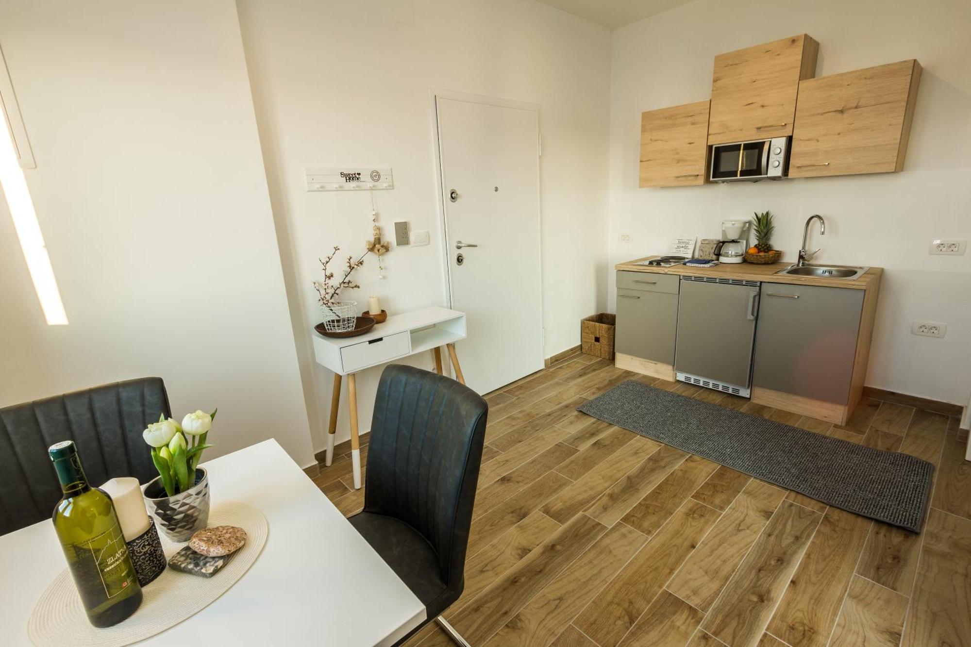 2Bfree Apartments Stinica Ngoại thất bức ảnh